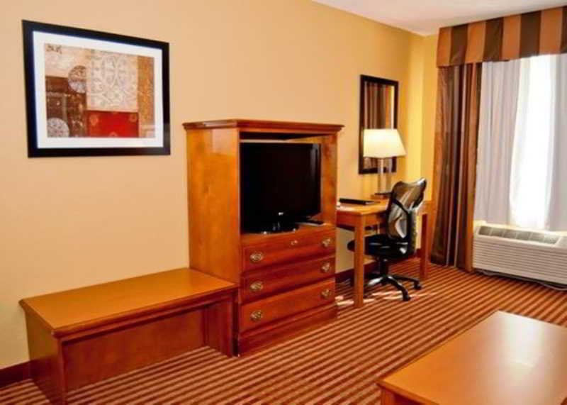 Comfort Inn & Suites Cincinnati Eastgate Quarto foto